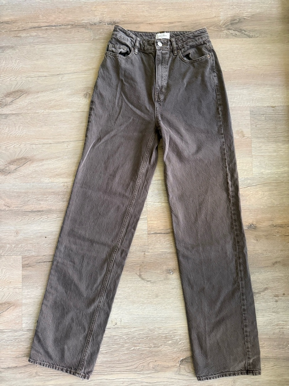 PacSun Womenâs 90s Boyfriend Straight Leg Jeans